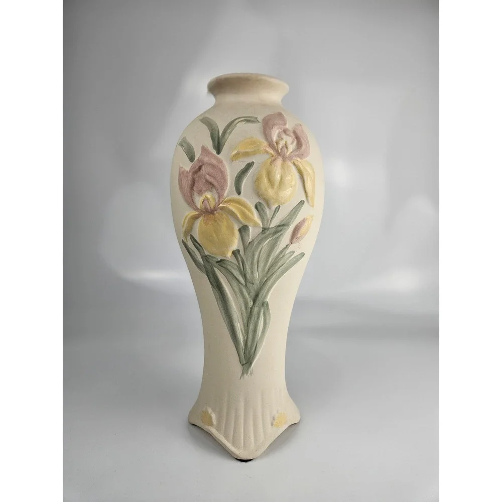 Vtg Harris Potteries Ceramic Vase Embossed Iris Flowers‎ Cream Floral Home Decor